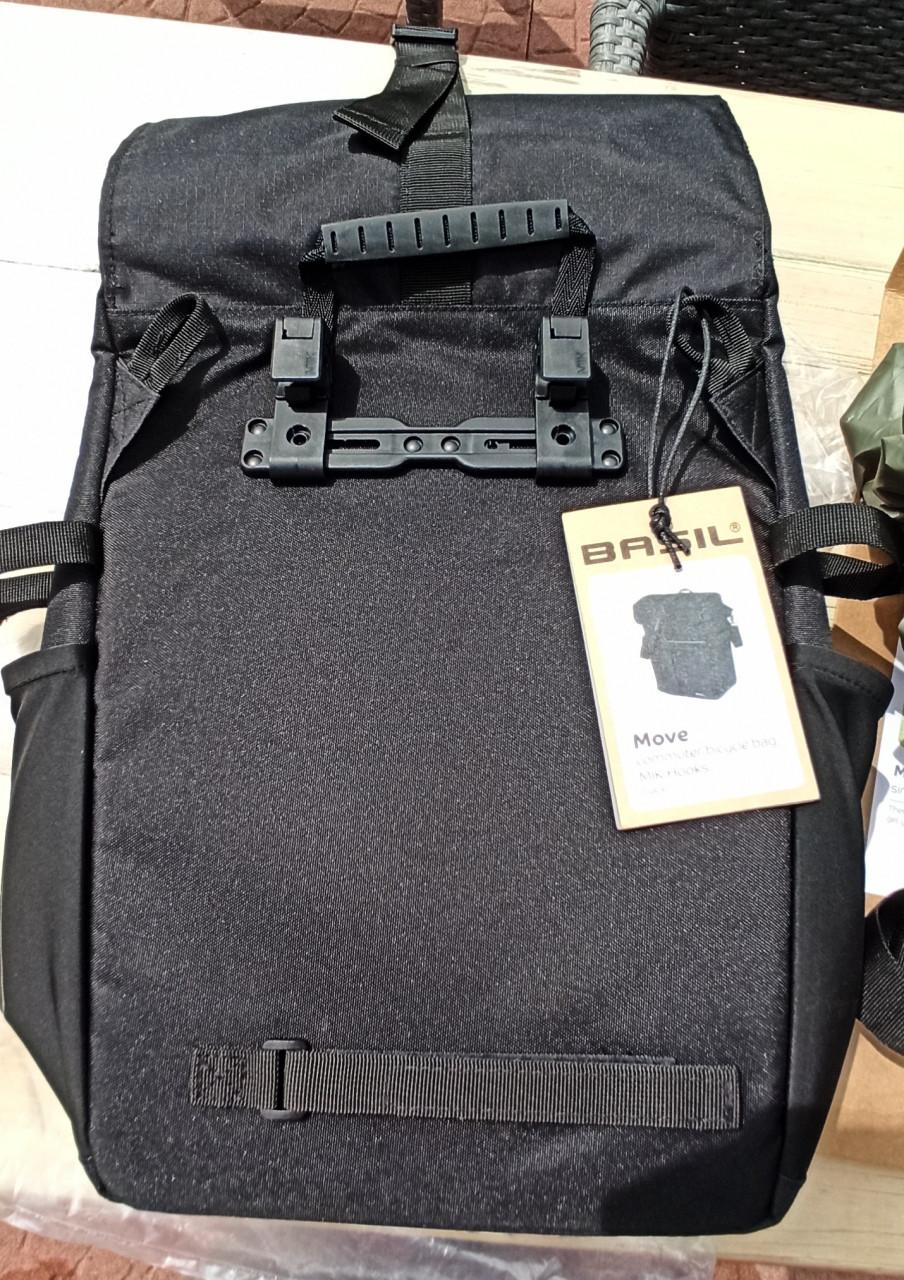 Fietstas Basil Move Schoudertas MIK Hooks 15L - Zwart
