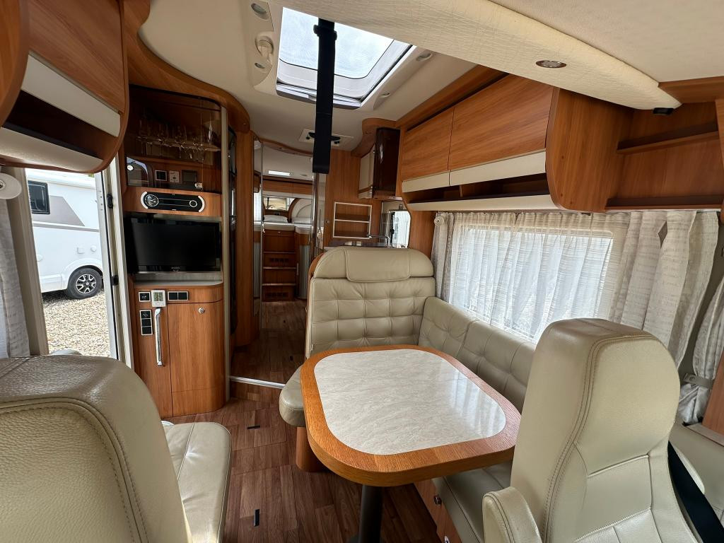 Hymer Onbekend b 778 sl c1 rijbewijs | jaar apk | jaar bovag | afleverbeurt