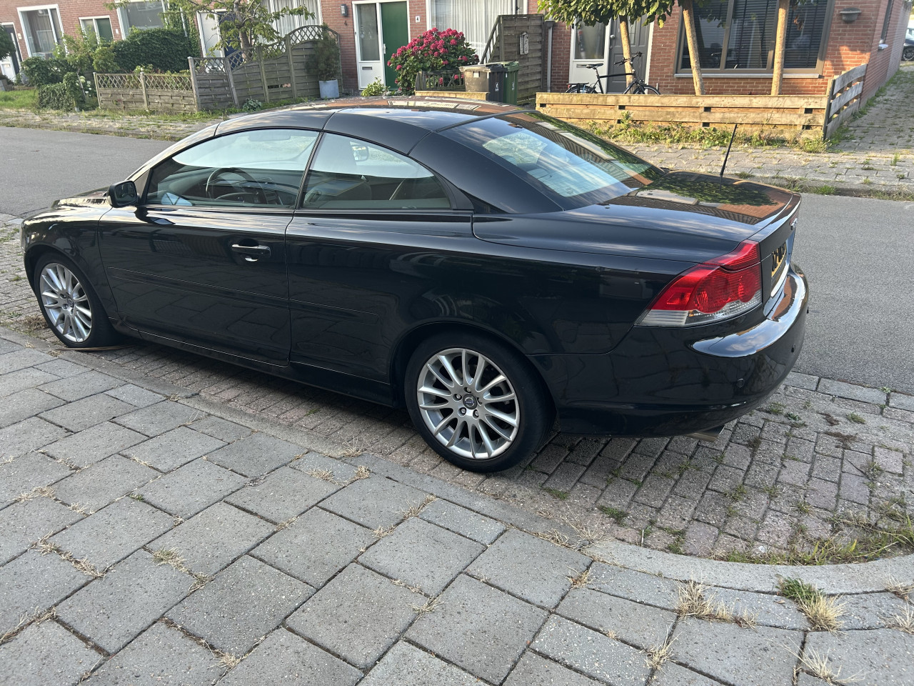 Volvo C70 T5
