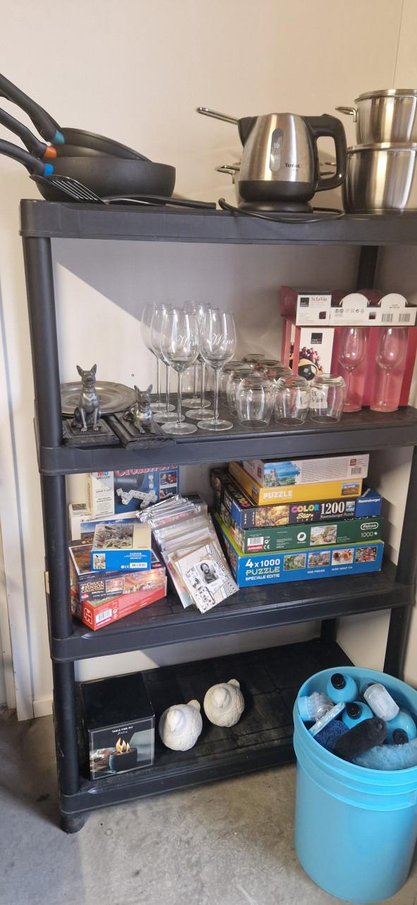 Huisraad, kaarten, puzzels van alles ;)
