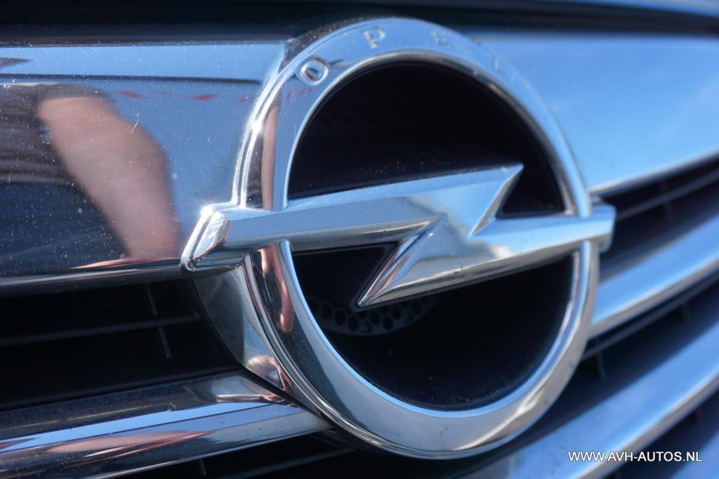 Opel Insignia sports tourer 1.6 t edition