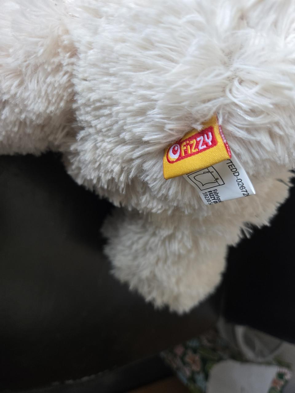 Crème beer pluche muts sjaal Merk(en): Fizzy Maat: ongeveer 30 cm