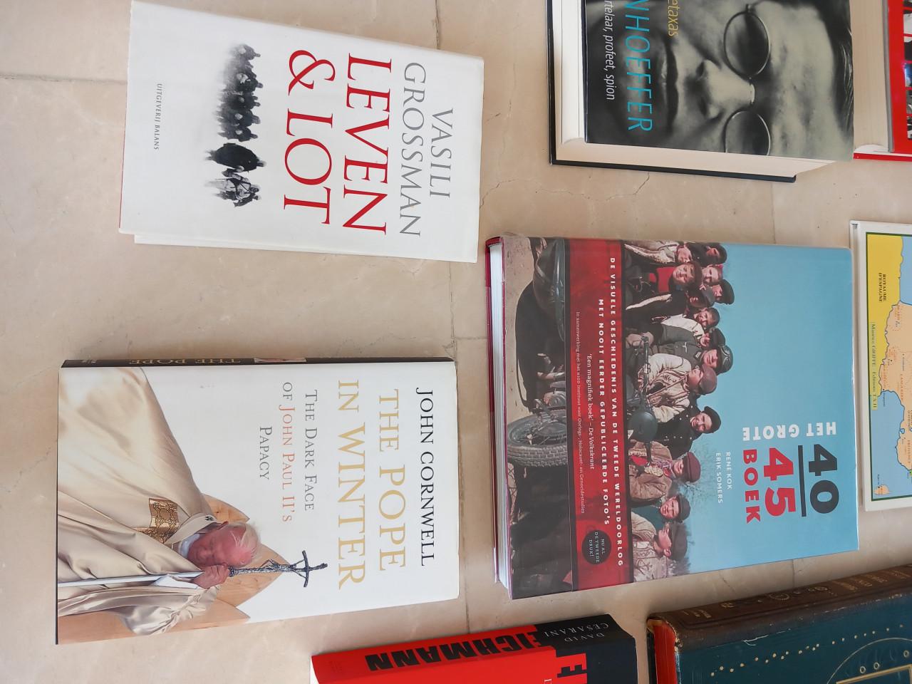 Partij boeken oa 2e wereldoorlog