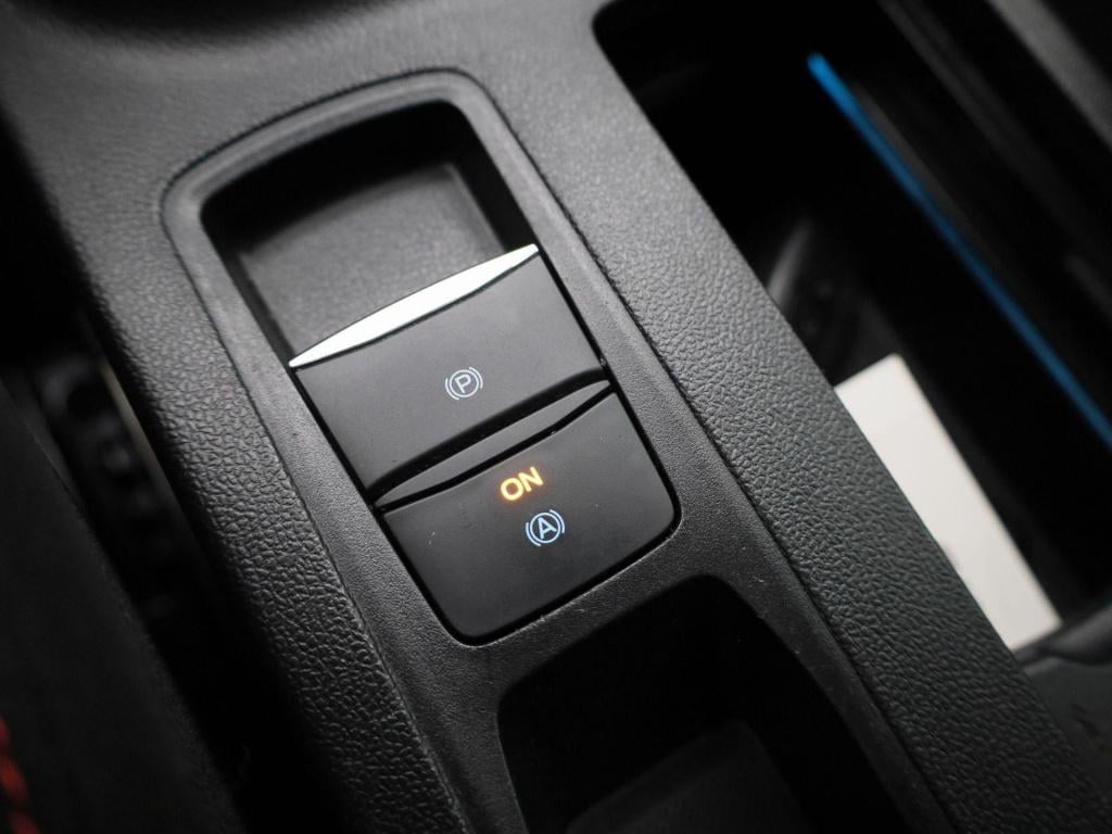 Ford Focus wagon 1.0 ecoboost st line x business | climate control | adapti