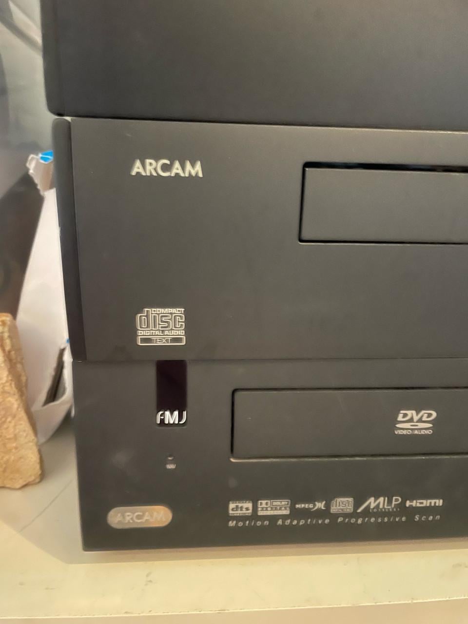 Arcam FMJ hifi set aangeboden.