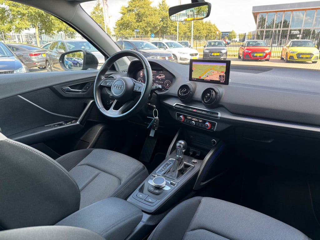 Audi Q2 30 tfsi sport * virtual cockpit * stoelverwarming * trekhaak