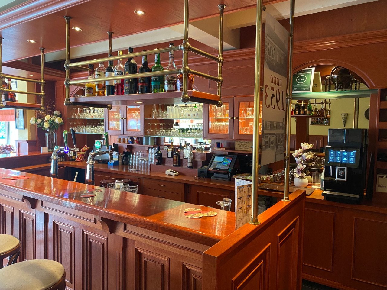 Cafe bar