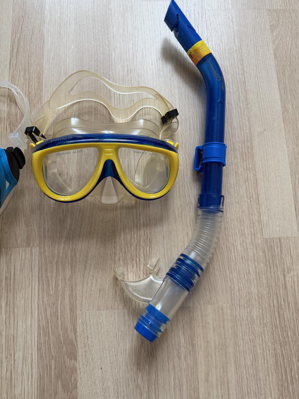 2 snorkelsets man/vrouw formaat