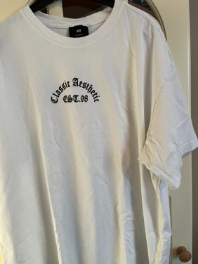 T-shirt van H&M