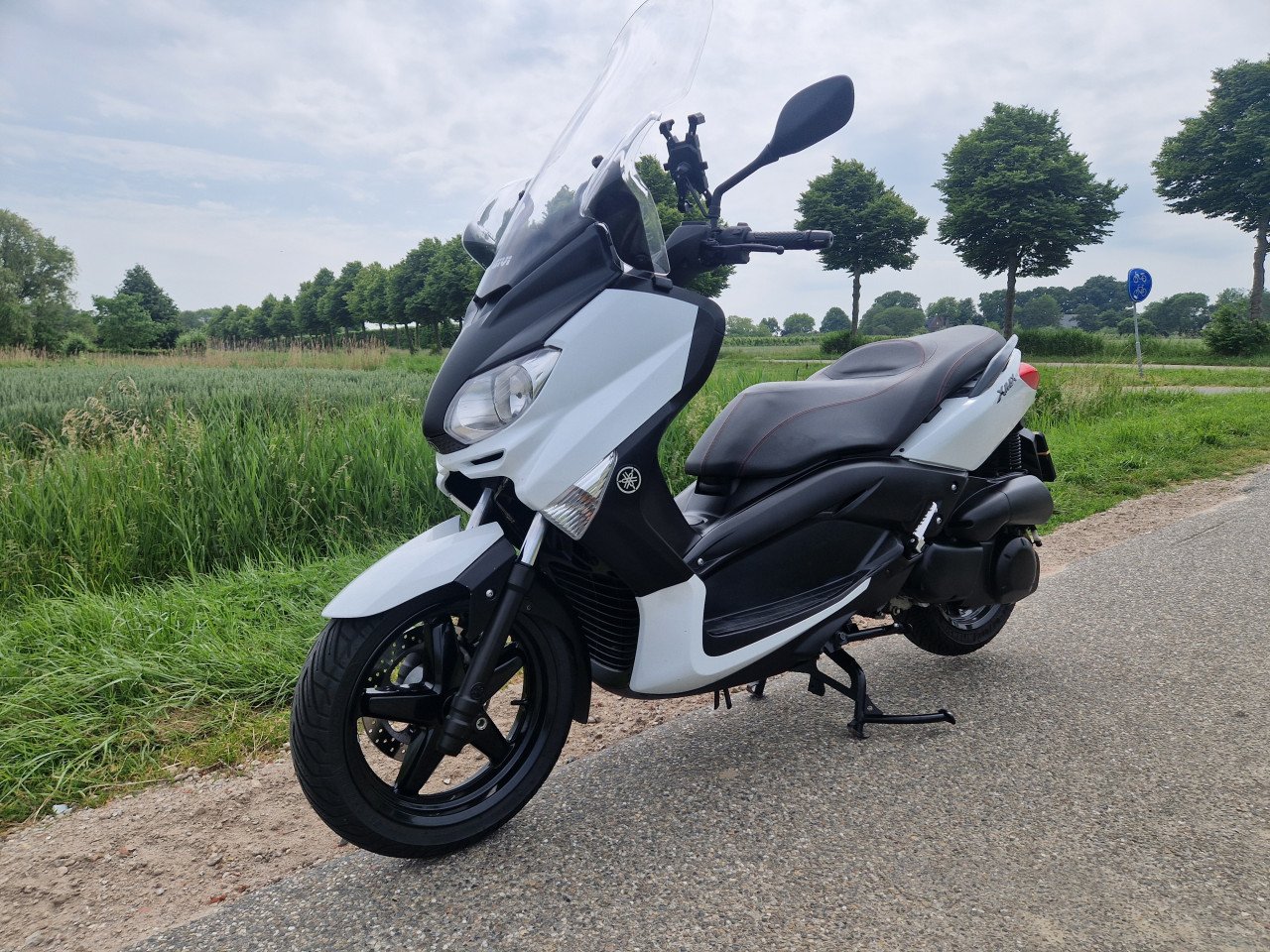 Yamaha xmax 250 (YP250R) motorscooter (inruil mogelijk!)