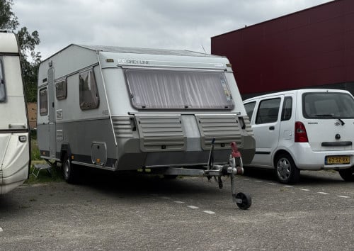 Mooie ruime Kip 480 van 1993 met voortent