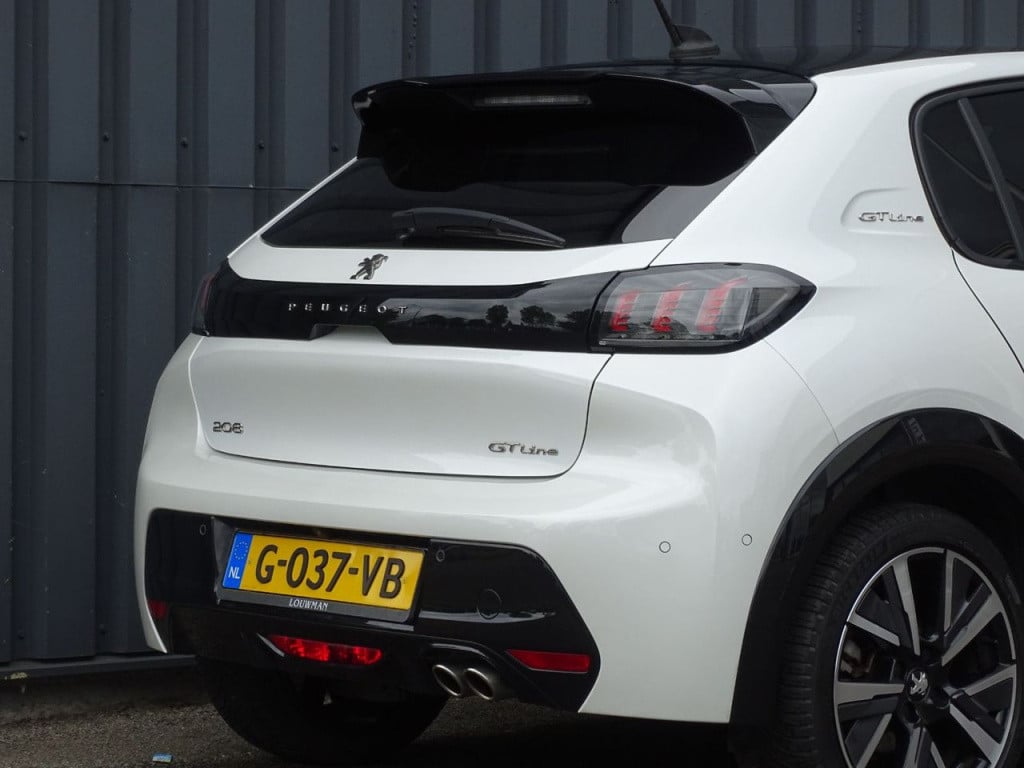 Peugeot 208 1.2 puretech gt-line automaat | pano | stoelverwarming