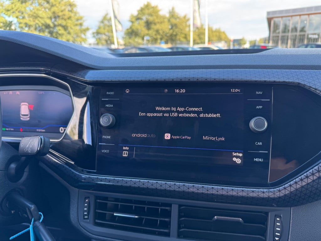 Volkswagen T-cross 1.0 tsi style * virtual cockpit * stoelverwarming * clim