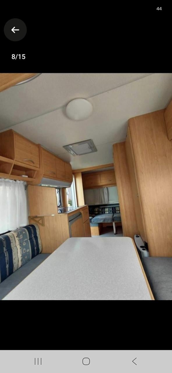 Knaus Blue Line 400 TK uit 2002 met voortent