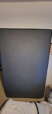 EEN GOED MATRAS, TE WEINIG GEBRUIKT. WIE HEEFT HIER INTRESSE VOOR!