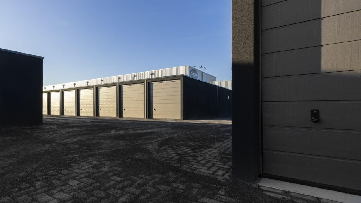 Te koop: ruime nieuwbouw garagebox 29m2 Terneuzen (Garagepark - opslag )