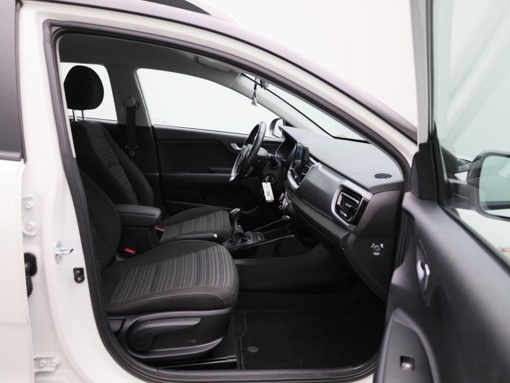 Kia Stonic 1.0 t-gdi mhev dynamicline | apple carplay / android auto | park