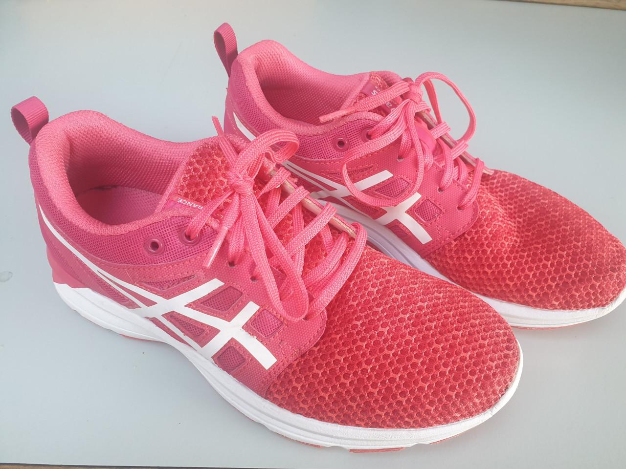 Asics sportschoenen mt 39 zgan