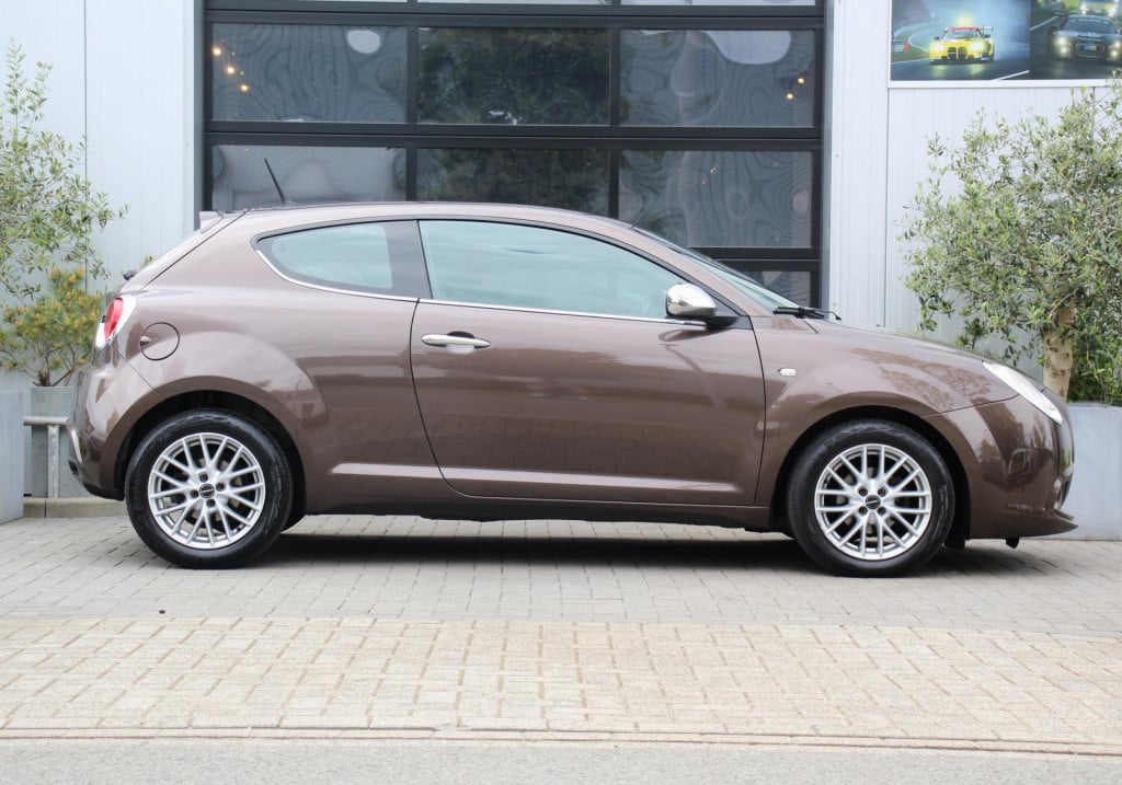 Alfa Romeo MiTo 1.4 super - 1e eig - dealer oh - climate - stoel verw - crh