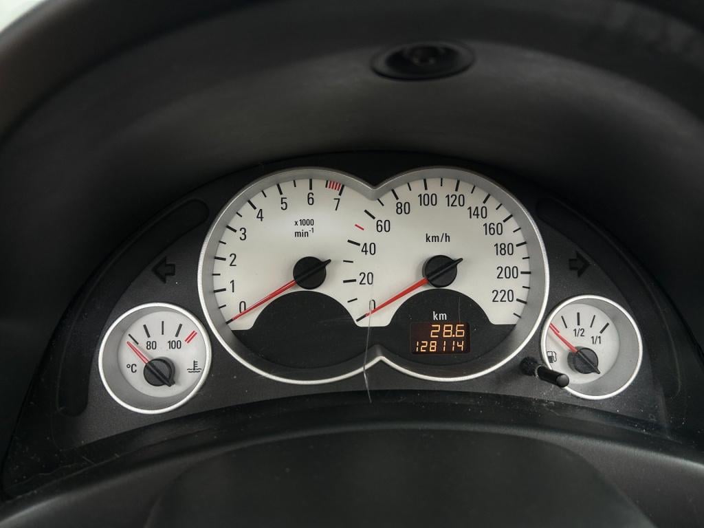 Opel Tigra twintop occasion 1.4-16v temptation | grijs | tweedehands opel t