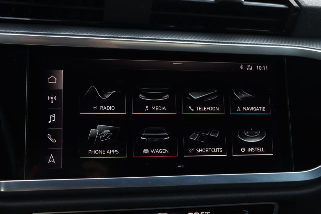 Audi Q3 35 tfsi s line s-tronic