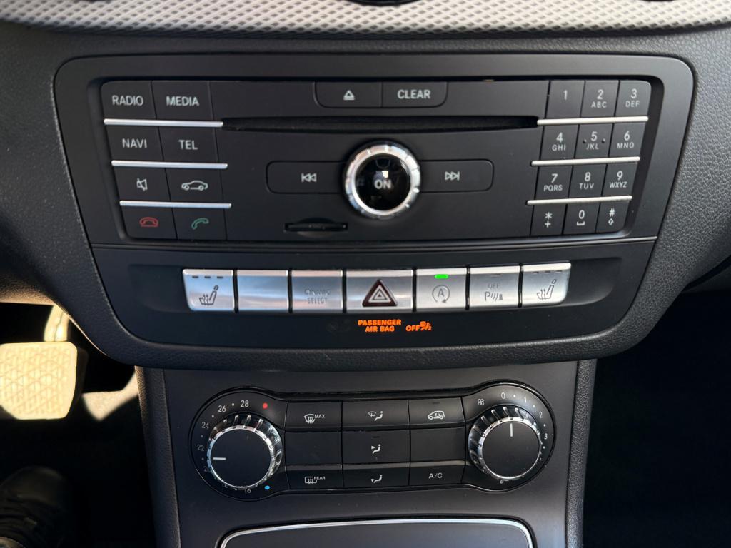 Mercedes-Benz B-Klasse b180 | navi | half leder | stoelverwarming | trekhaa