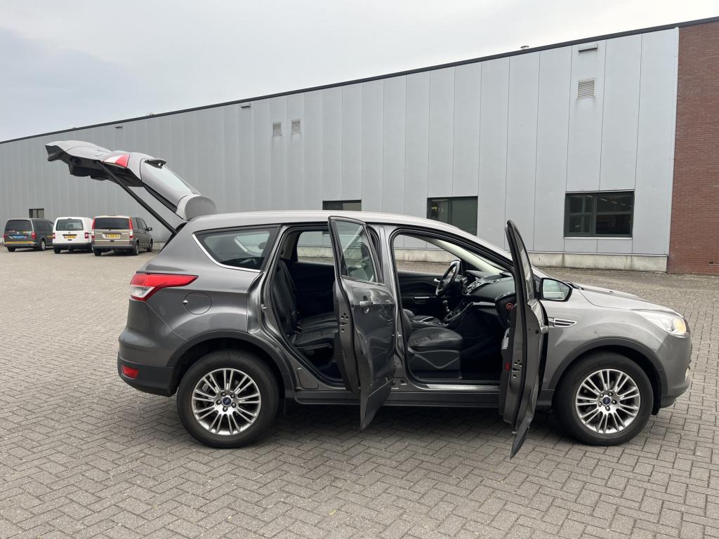 Ford Kuga 1.6 titanium 1 eig 58 dkm 2000 kg trekgewicht