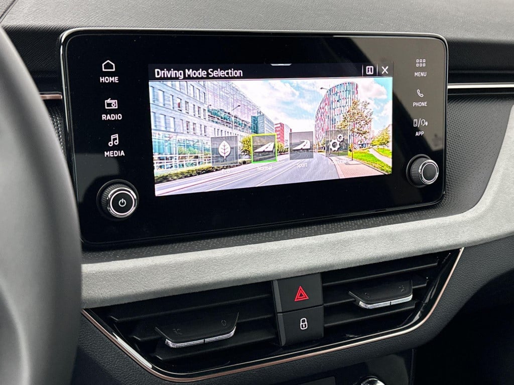 Skoda Scala business edition 1.0 tsi 85 kw / 115 pk hatchback