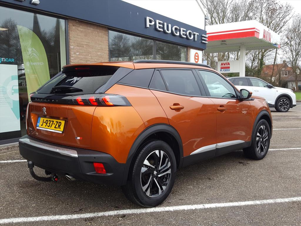 Peugeot 2008 allure 1.5 bluehdi 130pk automaat (eat8) apple carplay & andro