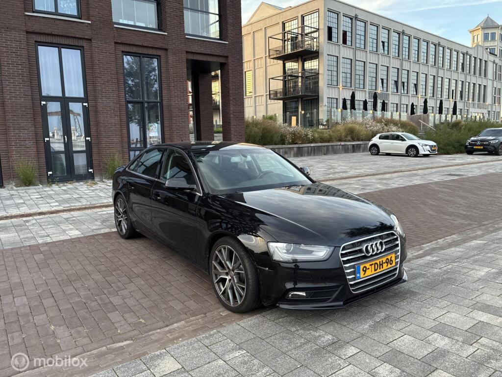 Audi A4 1.8 TFSI Edition S-Line km222.333 Nap BJ2013