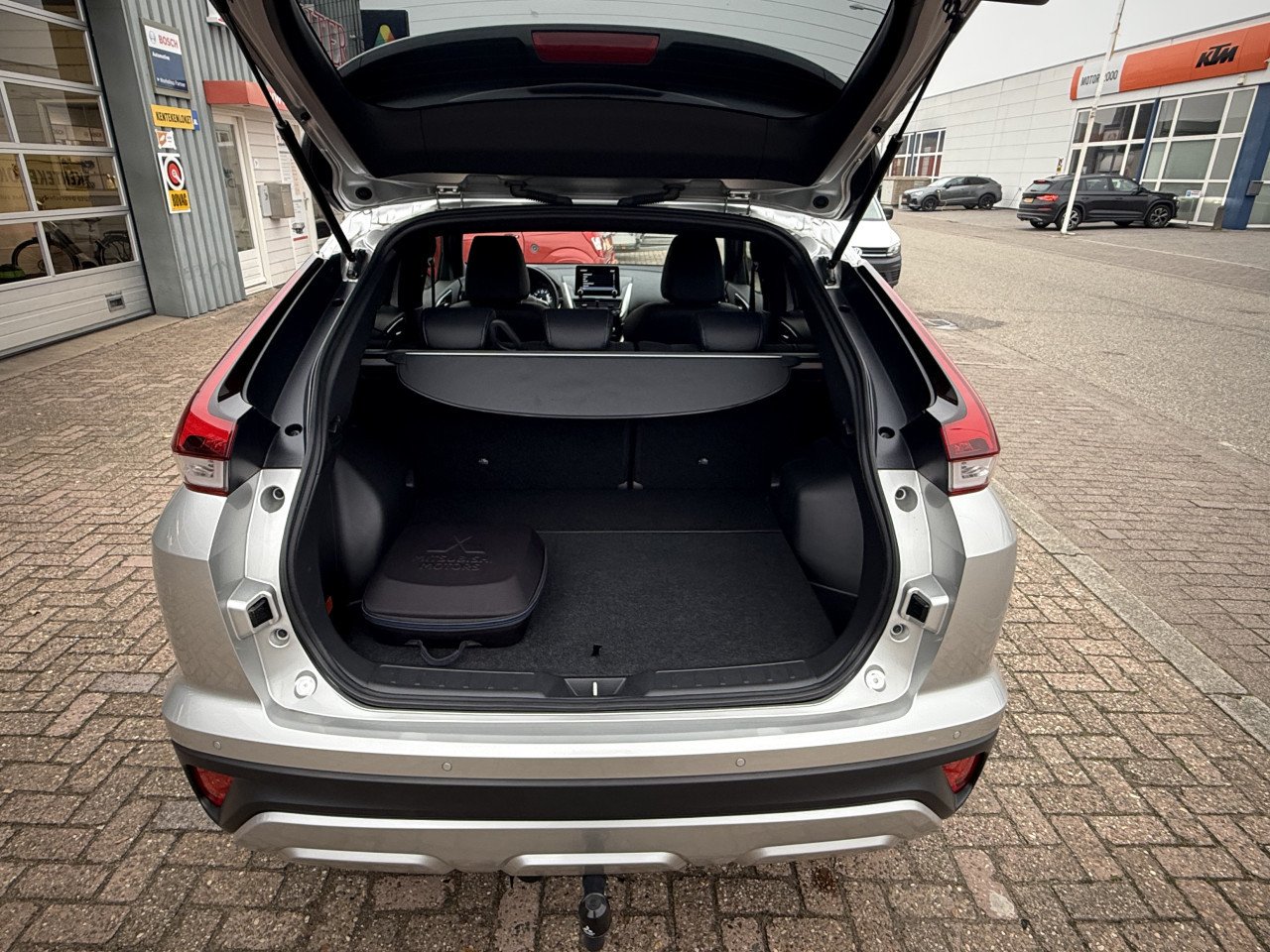 Mitsubishi Eclipse Cross 2.4 PHEV Intense+