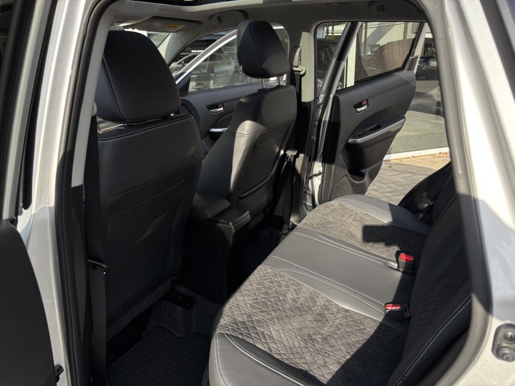 Suzuki Vitara 1.4 boosterjet style smart hybrid | trekhaak afneembaar | pan