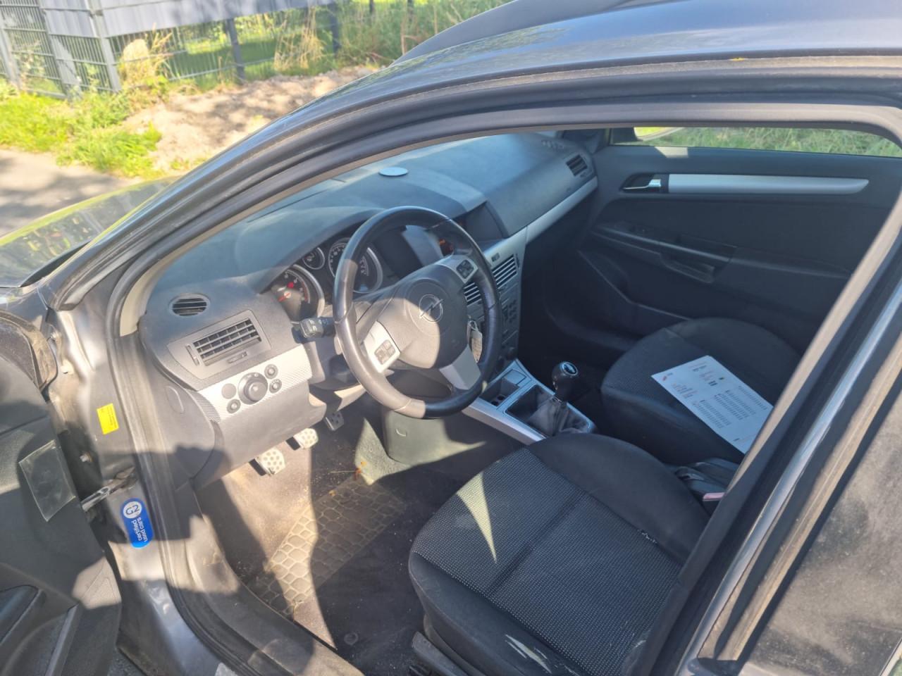 Opel astra 1.6i twin sport station bj 2005 apk 1 jaar