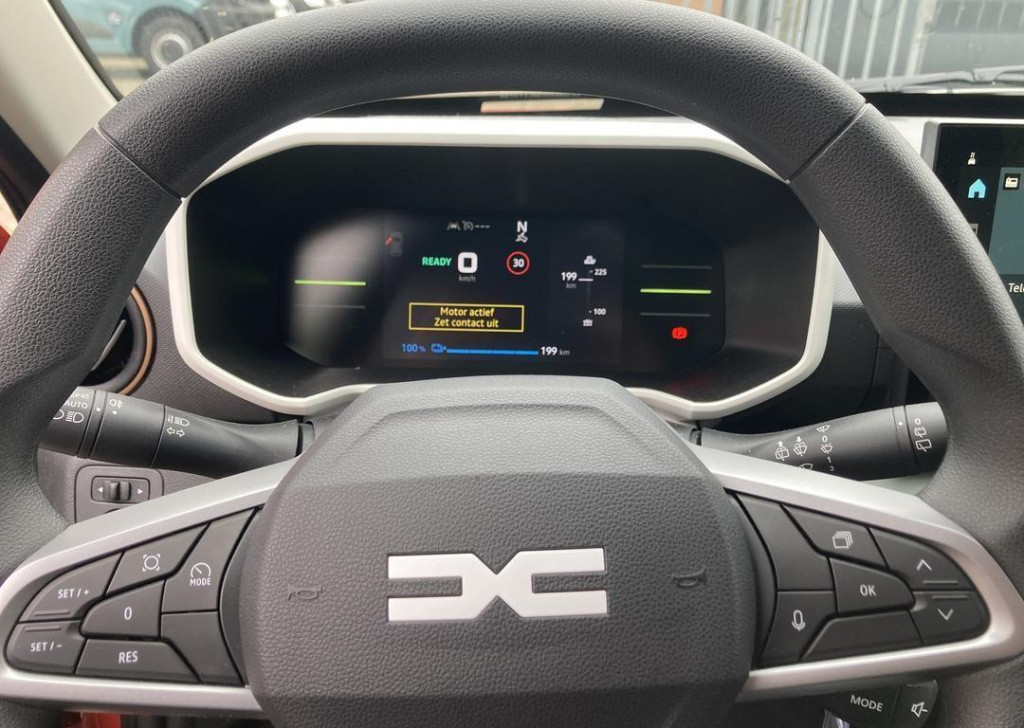 Dacia Spring extreme 65 - demo