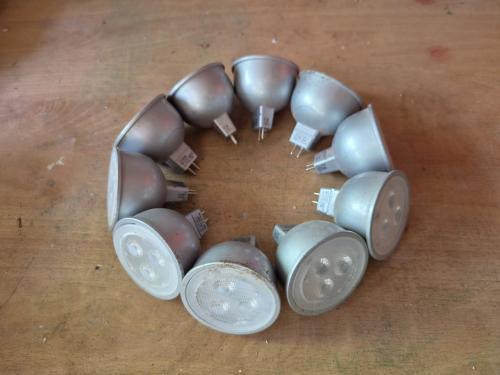 GRATIS 10 led lampjes GU5 (12V/3,7W)