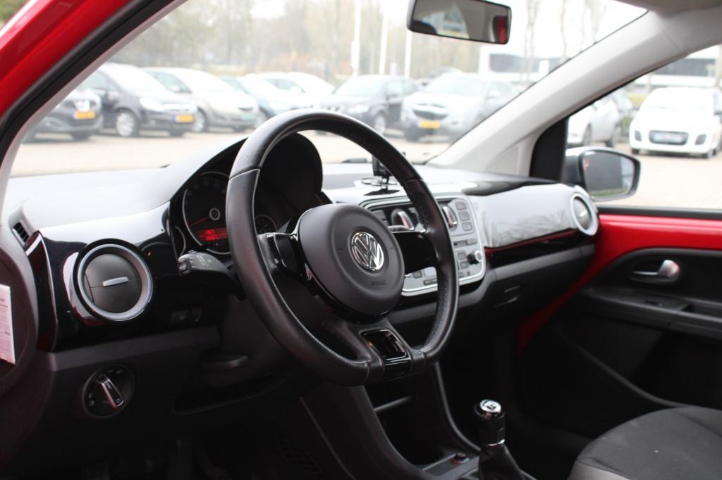 Volkswagen UP! 1.0 high up!
