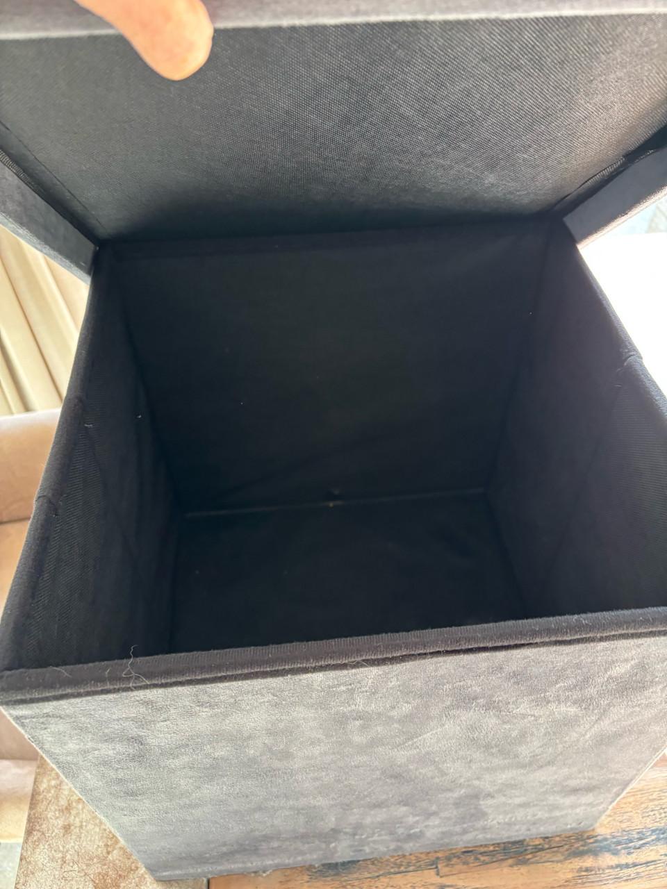 Gratis: Poef met opbergruimte