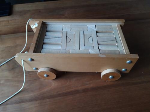 Zorka: blokkenwagen ( compleet )