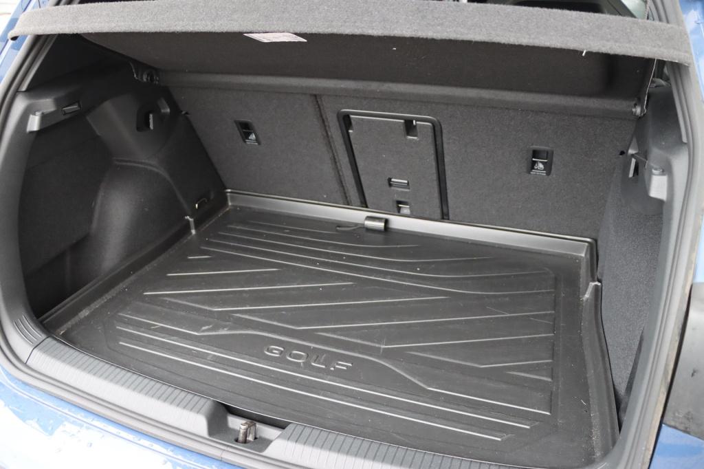 Volkswagen Golf r-line-edition 1.5 etsi 116pk dsg7 | iq.light | stuurverwar