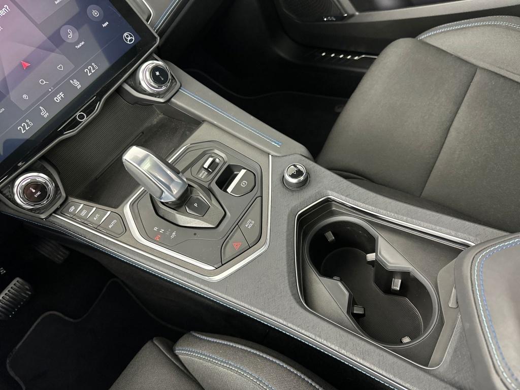 Lynk & Co 01 262pk plug-in hybride| pano| adap.cruise| 360camera| dab+| key