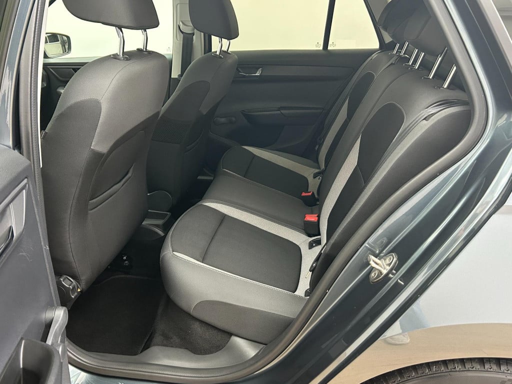 Skoda Fabia occasion | grijs | tweedehands skoda fabia | airco | stoelverwa