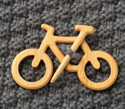 Broche fiets hout