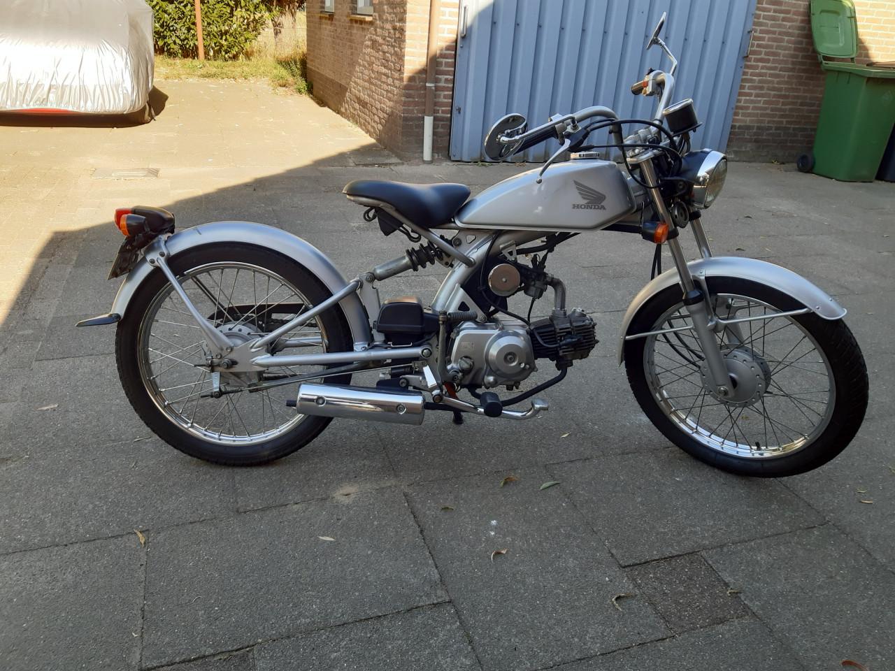 Honda Solo AC 17