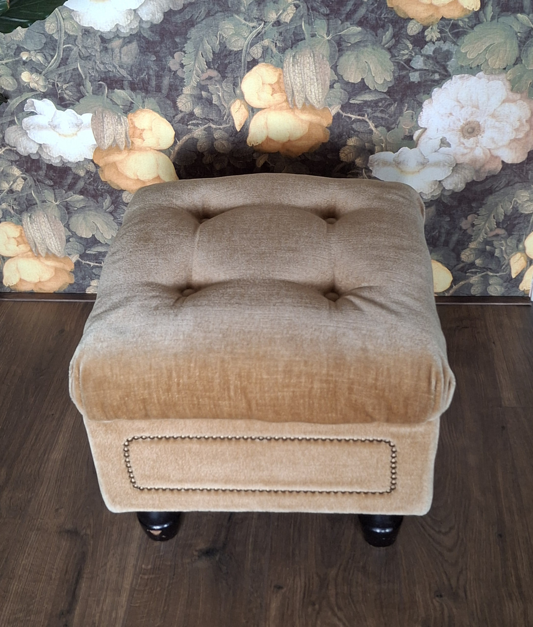 Leuke vintage poef
