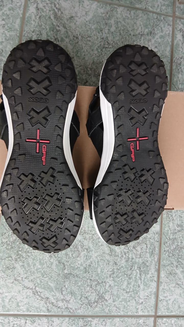 Zomerschoenen sandalen Geox D SORAPIS GRIP - Outdoorsandalen - black nieuw