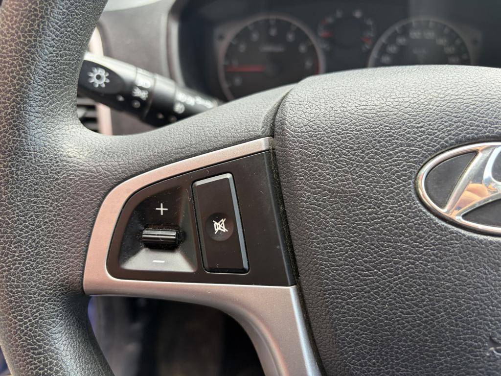 Hyundai I 20 1.4i dynamicversion automaat