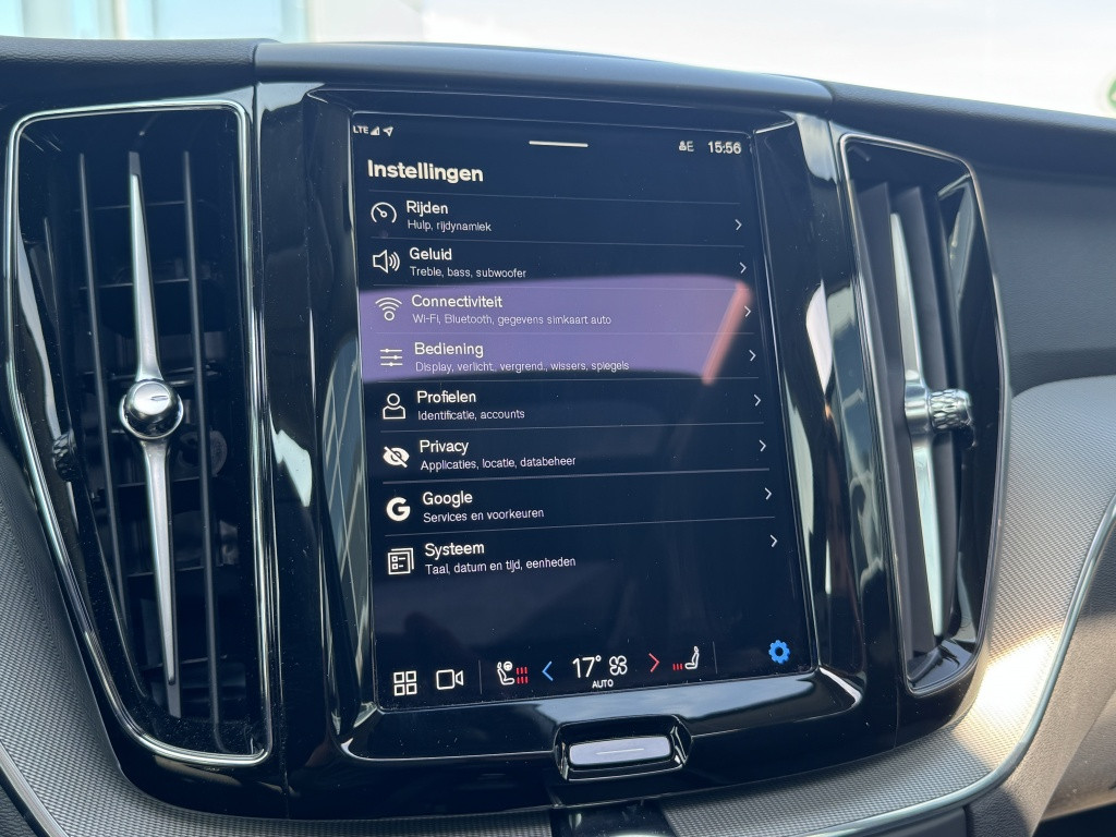 Volvo XC60 t6 398pk recharge plus dark| panodak| adap.cruise| trekhaak| 360