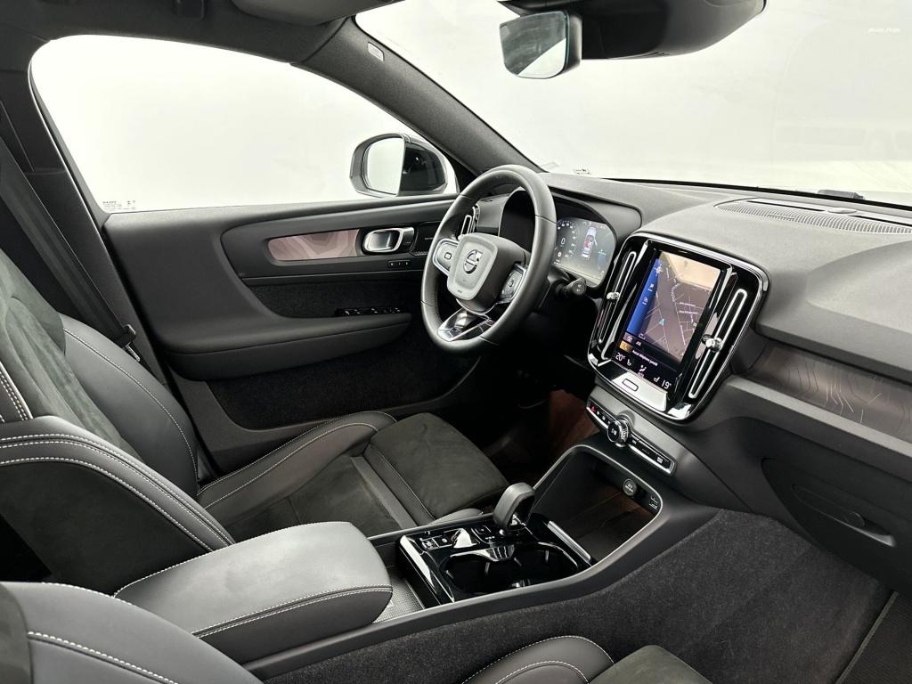 Volvo XC40 t4 211pk recharge ultimate dark | pano| adap.cruise| trekhaak| c