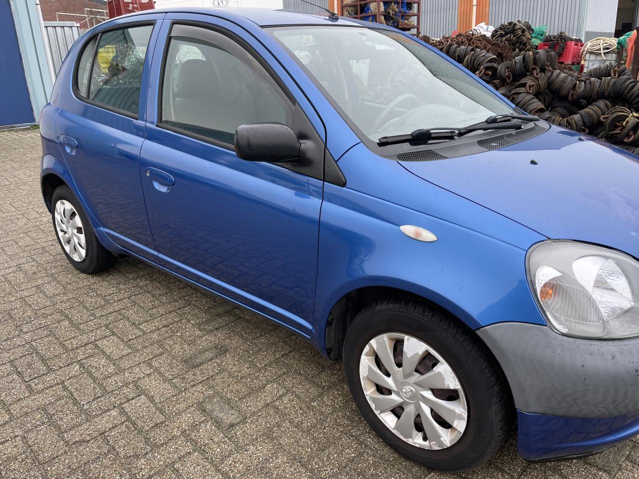 Toyota yaris 1.0 yorin 5 deurs 139000km