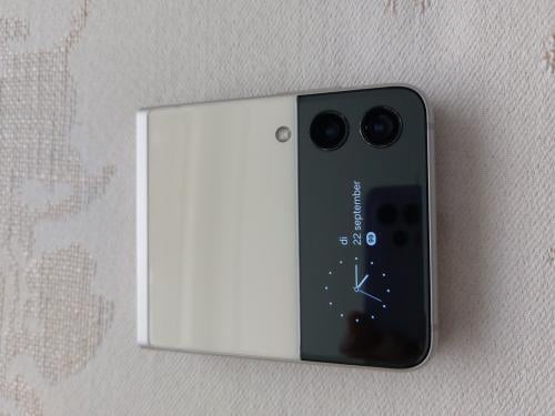 Galaxy Z Flip3 5G